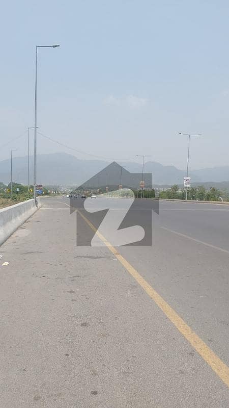 10 Marla Top Location Margalla Facing Plot is For Sale 10 Marla Top Location Margalla Facing Plot is For Sale