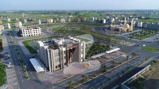 A Stunning Prime Location Residential Plot Is Up For Grabs In Royal Palm City Gujranwala