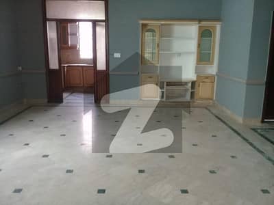 10 MARLA FULL HOUSE DOUBLE UNIT AVAILABLE FOR RENT IN WAPDA TOWN PHASE 1