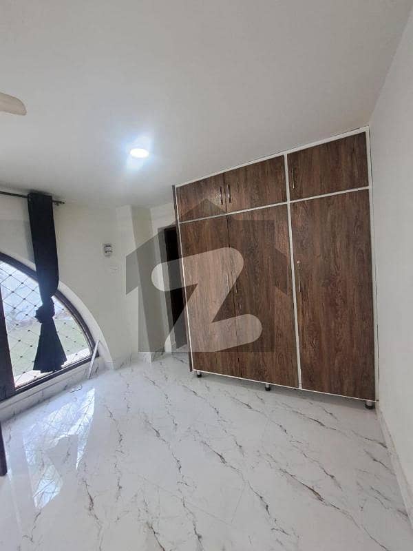 1 Bedroom, Open Basement with Front Lawn 1 Bedroom, Open Basement with Front Lawn