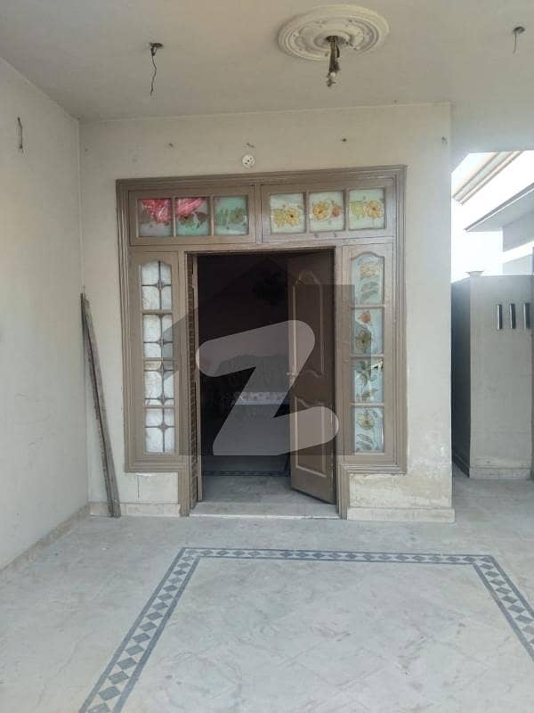 کشمیر روڈ سیالکوٹ میں 5 کمروں کا 7 مرلہ مکان 3.5 کروڑ میں برائے فروخت۔ کشمیر روڈ سیالکوٹ میں 5 کمروں کا 7 مرلہ مکان 3.5 کروڑ میں برائے فروخت۔