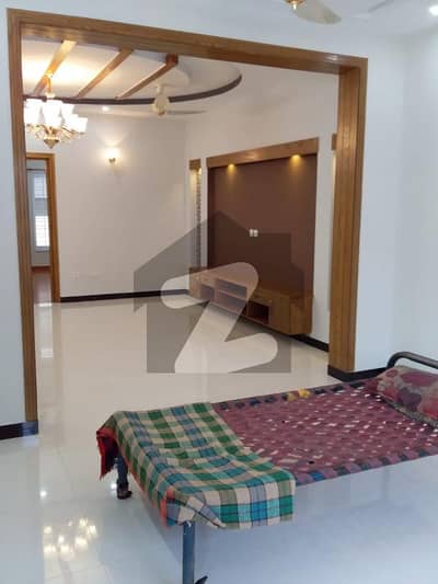 G-13 10 Marla Ground Portion 3 Bed Attach Bath Good Location