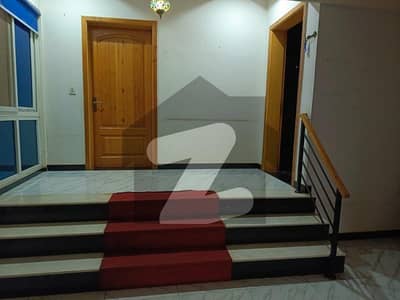G13/3 ,35x70 Uper Portion For Rent