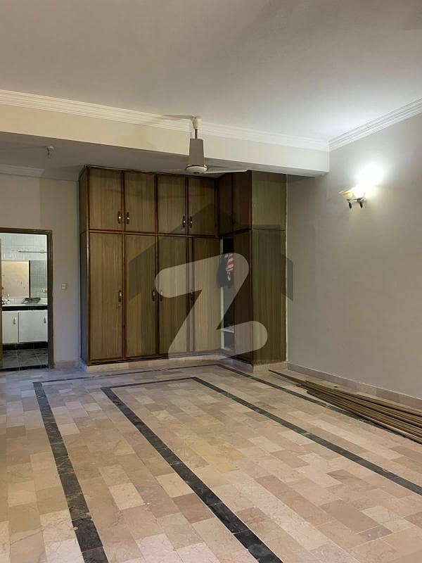 Separate Gate Upper Portion for rent Separate Gate Upper Portion for rent