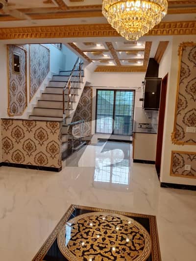 10 MARLA LOWER PORTION AVAILABLE FOR RENT