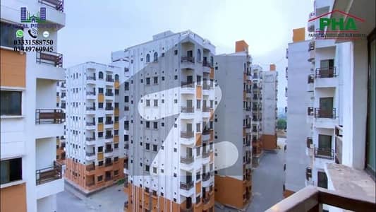Three beds apartment with servant quater available for sale