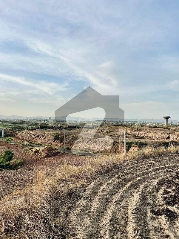 8 Marla Plot Available For Sale In I-15-4