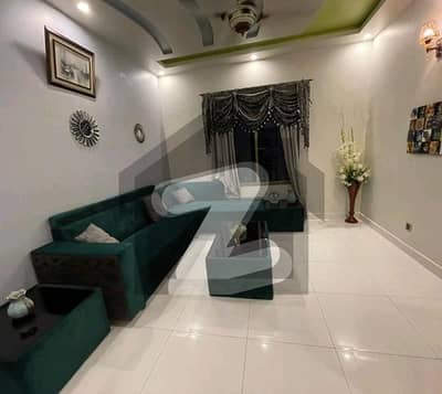 1050 Square Feet Flat Available For Sale In Garden West