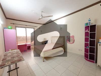 Main Double Road 3500 Square Feet Flat For Sale Is Available In F-11 Markaz Main Double Road 3500 Square Feet Flat For Sale Is Available In F-11 Markaz