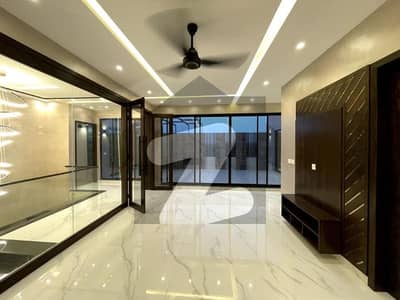 Luxurious Banglow For Rent