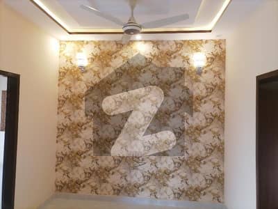 اتحاد ٹاؤن فیز ١ اتحاد ٹاؤن,رائیونڈ روڈ,لاہور میں 3 کمروں کا 5 مرلہ مکان 2.65 کروڑ میں برائے فروخت۔ اتحاد ٹاؤن فیز ١ اتحاد ٹاؤن,رائیونڈ روڈ,لاہور میں 3 کمروں کا 5 مرلہ مکان 2.65 کروڑ میں برائے فروخت۔