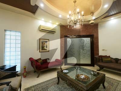 10 Marla House In Stunning Allama Iqbal Town - Umar Block Is Available For sale