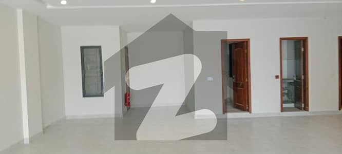 8 Marla Floor For Rent In DHA Lahore Phase 8