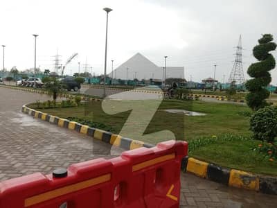 ڈی ایچ اے سیکٹر سی - بلاک 1 ڈی ایچ اے سیکٹر سی,ڈی ایچ اے ڈیفینس,گوجرانوالہ میں 5 مرلہ رہائشی پلاٹ 47.0 لاکھ میں برائے فروخت۔
