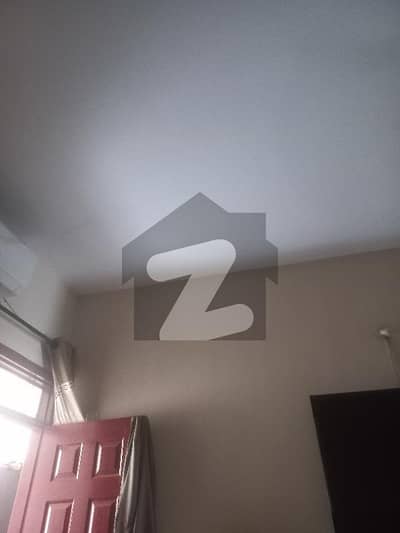 2bd dd 1attach 1comn baths block 7 3rd flor 15rent final 1lac deposite