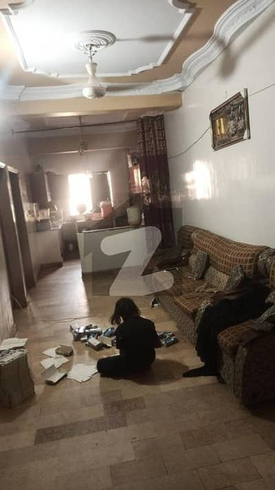اللہ والا ٹاؤن کورنگی,کراچی میں 3 کمروں کا 5 مرلہ فلیٹ 60.0 لاکھ میں برائے فروخت۔