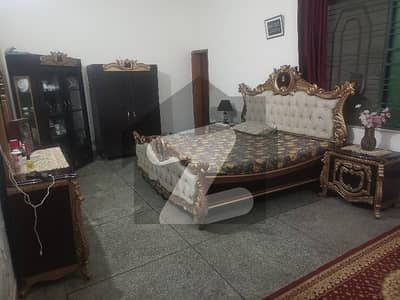 PECO ROAD HABIB HOMES 8MARLA LOWER PORTION FOR RENT 3BED ,2BATH,LAOUNGE,KITCHEN,20FIT STREET,NEAR TO MAIN ROAD