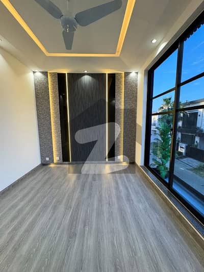 5 Marla Beautiful House Available For Sale  Reasonable price