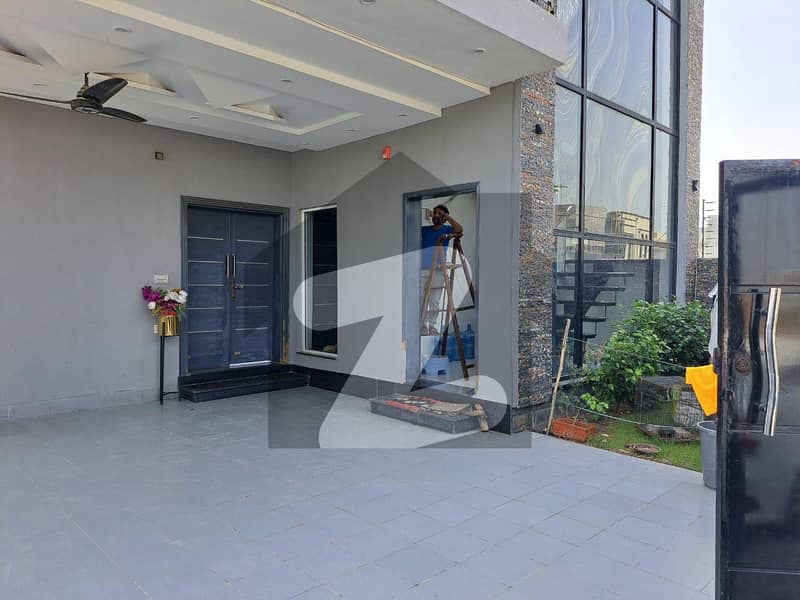 Furnished 1-Bedroom for Rent near DHA Raya