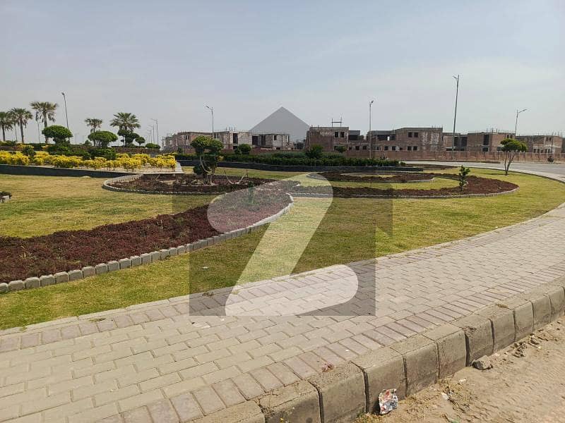 ڈی ایچ اے فیز9 پریزم - بلاک سی ڈی ایچ اے فیز9 پریزم,ڈی ایچ اے ڈیفینس,لاہور میں 1 کنال رہائشی پلاٹ 2.5 کروڑ میں برائے فروخت۔ ڈی ایچ اے فیز9 پریزم - بلاک سی ڈی ایچ اے فیز9 پریزم,ڈی ایچ اے ڈیفینس,لاہور میں 1 کنال رہائشی پلاٹ 2.5 کروڑ میں برائے فروخت۔