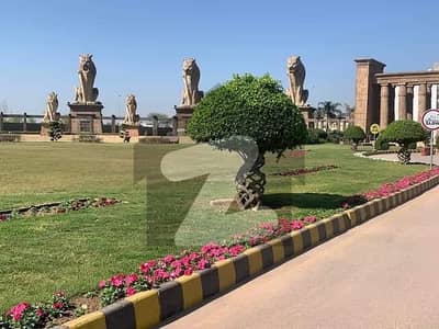 سٹی ہاؤسنگ سوسائٹی سیالکوٹ میں 6 مرلہ علاوہ 7.0 کروڑ میں برائے فروخت۔