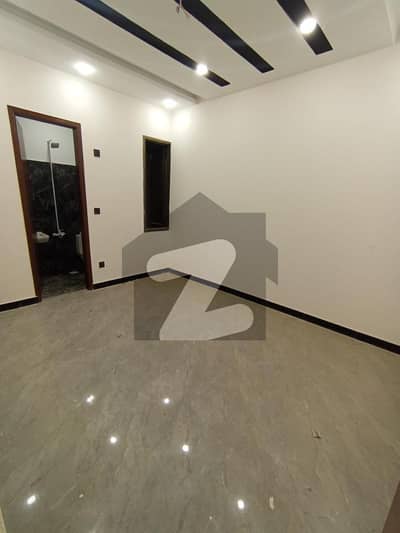 3 Bed Lounge Portion Available for Sale in Dehli Mercantile Society