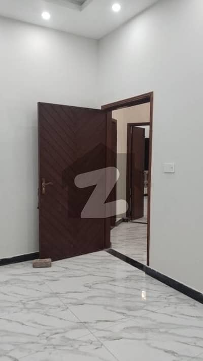 1//0 Marla Portion Rent In Al Ahmad Garden GT Road Manawan Lahore