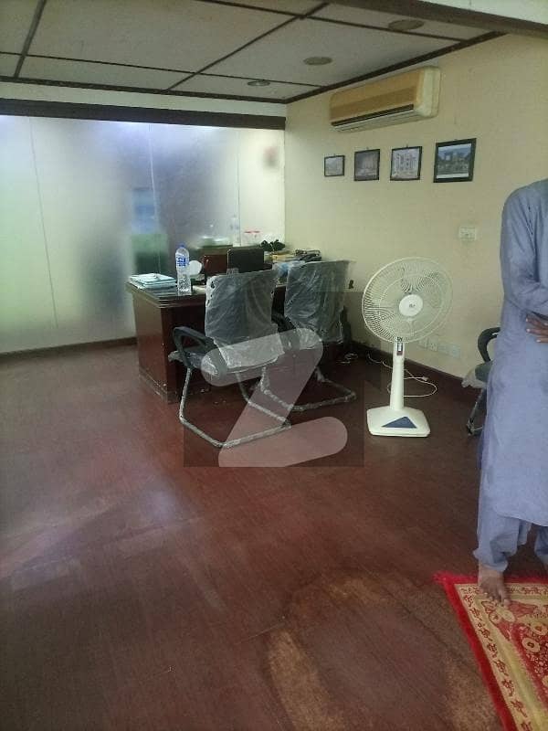 بہادر آباد گلشنِ اقبال ٹاؤن,کراچی میں 7 مرلہ دفتر 2.1 لاکھ میں کرایہ پر دستیاب ہے۔ بہادر آباد گلشنِ اقبال ٹاؤن,کراچی میں 7 مرلہ دفتر 2.1 لاکھ میں کرایہ پر دستیاب ہے۔