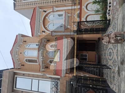 الرحمان گارڈن فیز 2 الرحمان گارڈن,لاہور میں 5 کمروں کا 5 مرلہ مکان 2.0 کروڑ میں برائے فروخت۔
