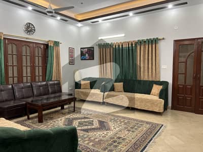 گلستانِِ جوہر ۔ بلاک 3 گلستانِ جوہر,کراچی میں 9 کمروں کا 10 مرلہ مکان 6.75 کروڑ میں برائے فروخت۔