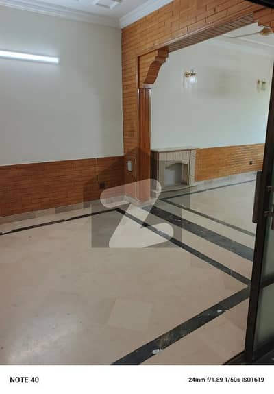10 marla beautiful upper portion available for rent in F-11 Islamabad at big street, 3 bedrooms with bathrooms, drawing, dining, TVL, car porch, All meters separate and water separate, near to park, near to markaz.