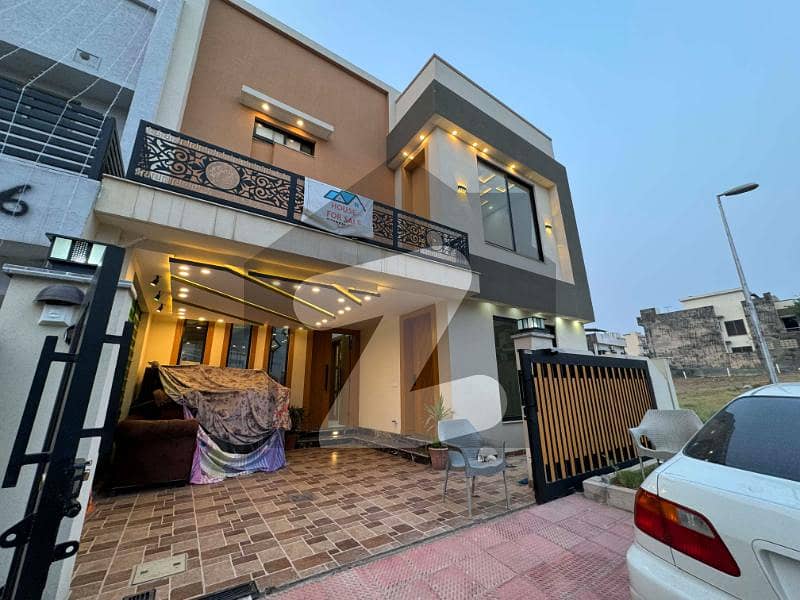 7 marla 5 Bedrooms Luxury Designer House for Sale in very reasonable demand 7 marla 5 Bedrooms Luxury Designer House for Sale in very reasonable demand