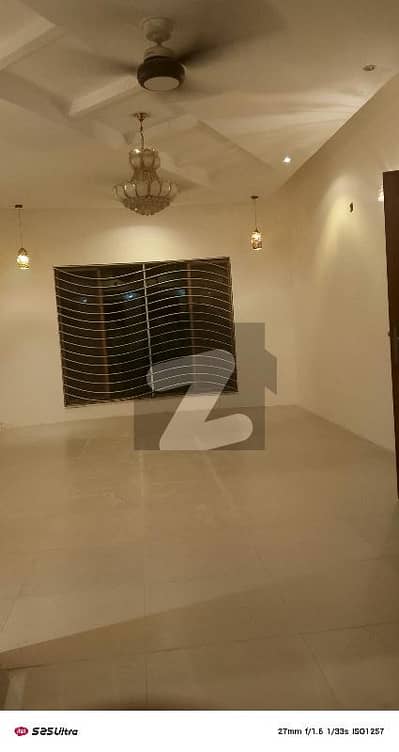 بحریہ ٹاؤن فیز 4 بحریہ ٹاؤن راولپنڈی,راولپنڈی میں 4 کمروں کا 10 مرلہ مکان 1.15 لاکھ میں کرایہ پر دستیاب ہے۔