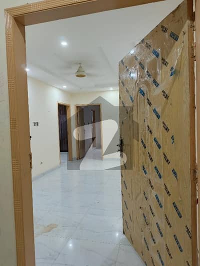 B-17 2 bed flate available for rent