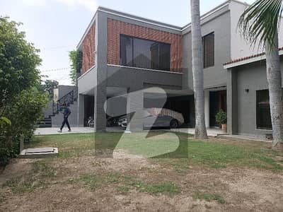 HOUSE AVAILABLE FOR RENT