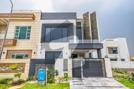 5 MARLA BRAND NEW HOUSE FOR RENT