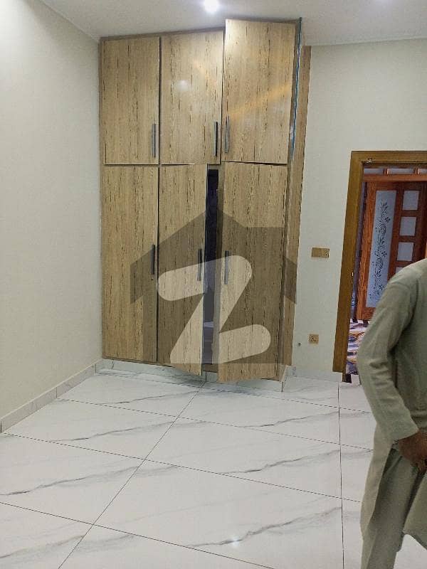 32 