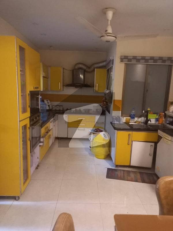 100 Yards Well Maintained Banglow For Sale With Basement 5 Years Old Phase 8 100 Yards Well Maintained Banglow For Sale With Basement 5 Years Old Phase 8