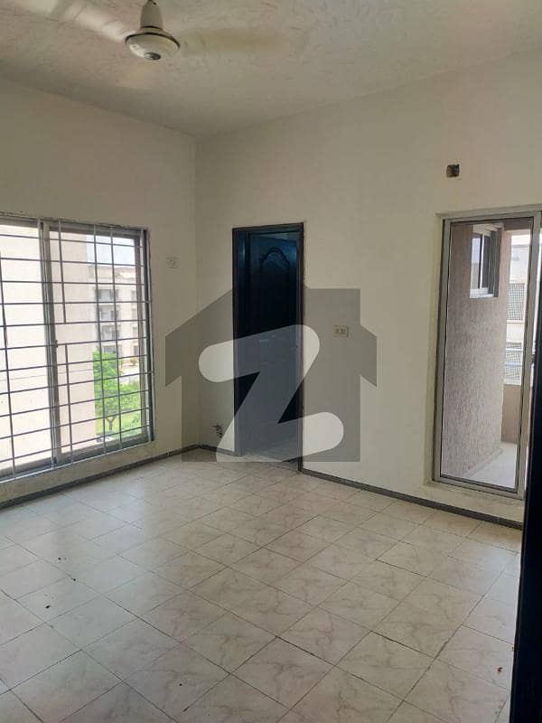 5 MARLA 2 BEDROOM APARTMENT AVAILABLE FOR RENT 5 MARLA 2 BEDROOM APARTMENT AVAILABLE FOR RENT