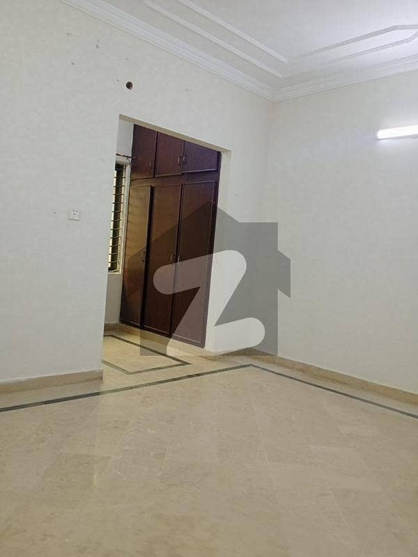 Upper Portion For rent In i-8 Islamabad Upper Portion For rent In i-8 Islamabad