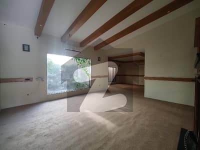 25 Marla Full House Available For Rent In Main Cavalry Ground