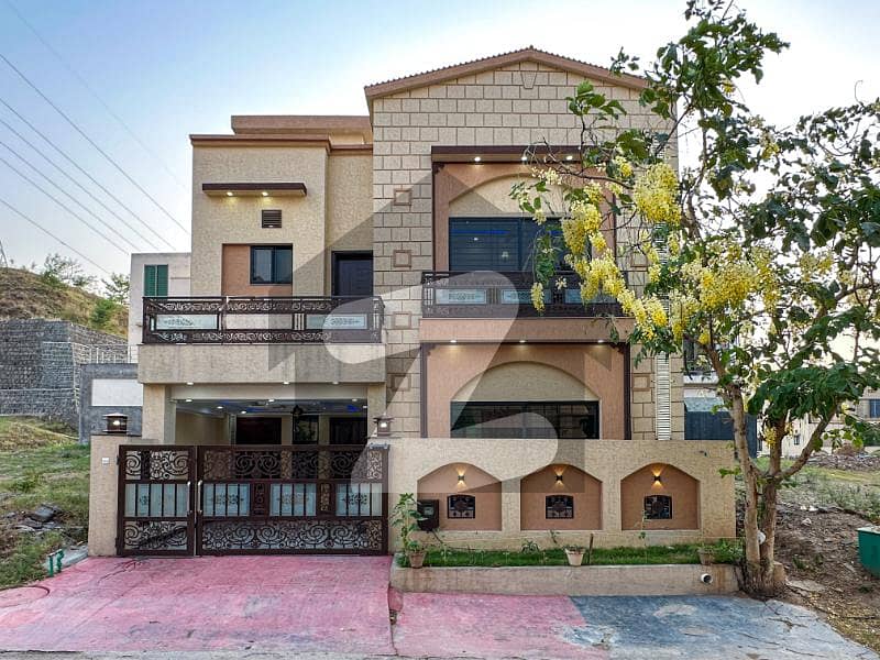 7 Marla Double Unit House in Usman Block 7 Marla Double Unit House in Usman Block