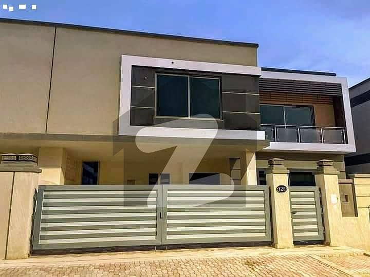 12 MARLA 4 BEDROOM HOUSE AVAILABLE FOR SALE 12 MARLA 4 BEDROOM HOUSE AVAILABLE FOR SALE
