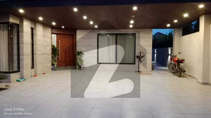 24 Marla brand new condition luxury villa 24 Marla brand new condition luxury villa