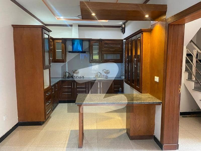 Brand New Ground Portion For Rent Brand New Ground Portion For Rent
