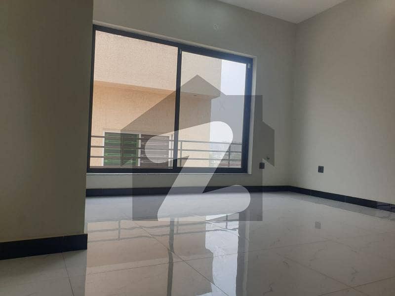 BRAND NEW 5 MARLA HOUSE FOR SALE BAHRIA TOWN PHASE 8 BRAND NEW 5 MARLA HOUSE FOR SALE BAHRIA TOWN PHASE 8