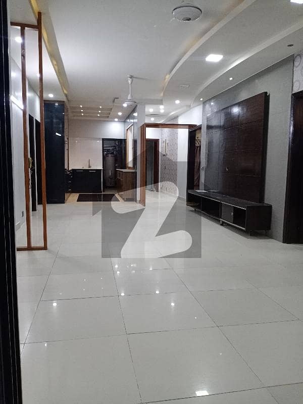 Gulshan-E-Iqbal - Block 10 Flat Sized 2400 Saima Square One Square Feet Is Available