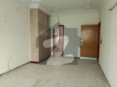 10 Marla Full House Best Location 6 Bed