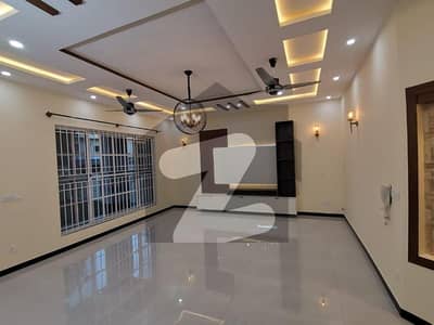 1 Kanal Brand New Luxurious Upper Portion Available For Rent In DHA Phase 2 Islamanad