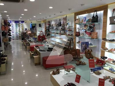 صدر ٹاؤن کراچی میں 13 مرلہ دکان 43.0 کروڑ میں برائے فروخت۔